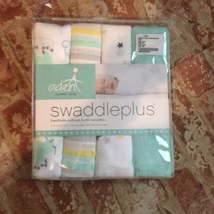 Aden + Anais Swaddleplus